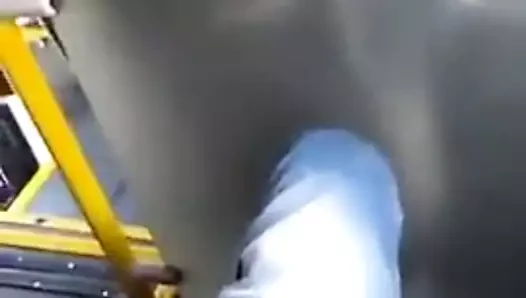 Otobüste yarak