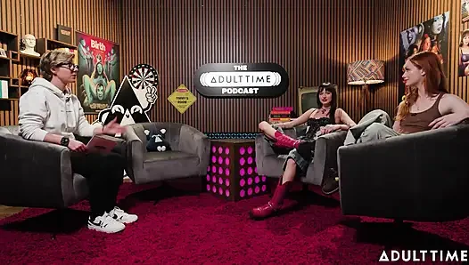 Lana Smalls ve Scarlet Skies ayak resimleri, bozukluklar ve edepsiz konuşma | Adult Time Podcast