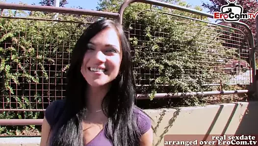 İngiliz dik genç seçilmiş yukarı üzerinde the sokak için bir seks döküm