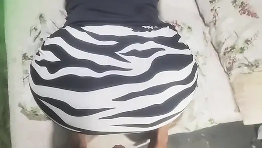 Açgözlü bu kısa MILF'i çok fazla kullandım