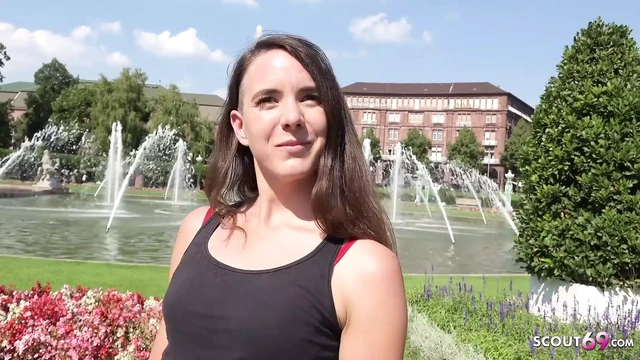 German Scout - настоящий анальный оргазм и секс на улице для Mina, девушки с мини-сиськами на уличном кастинге