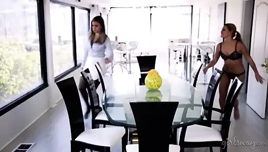 Ulusal sekreterler gününüz kutlu olsun! - abby cross, ryan ryans