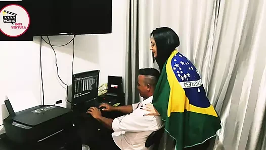 Sinhei com morena colega gostosa