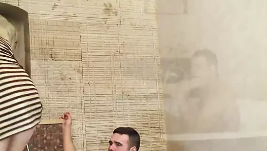 Banyo ayak kahrolası aşırı için sarışın ve ona sevgilisi