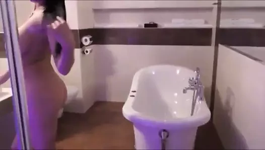 Patty Michova - ayaklarımı seviyorum