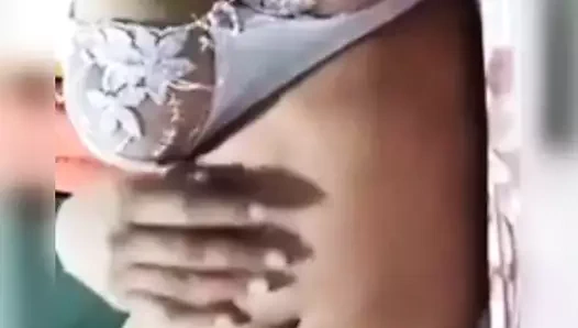 Dekho meri boobs chuso na aakr