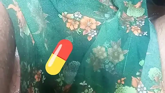 Anal eğlence götümü yarakla sikiyor