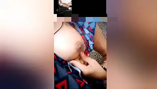 Kız arkadaşla ateşli seks memelerini sikiyor fuka sikişi
