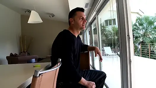 Büyük yüze boşalma 4 güzel genç kız her şekilde sikiliyor