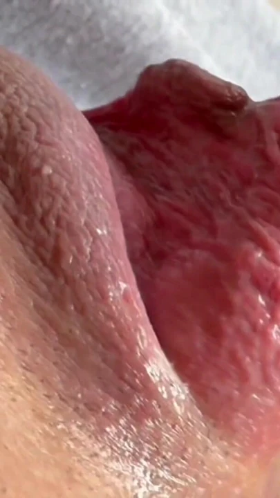 FTM erkeğin siki yakın çekim mastürbasyon ve boşalma | Bölüm 1