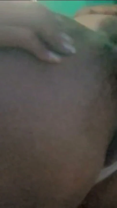 Brezilyalı zenci kız kimsenin olmadığı gibi anal seks yapıyor! | Klip 2
