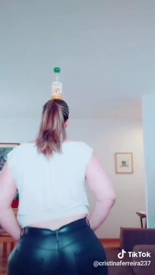 Deri külotlu şişman göt