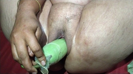 Patlıcanlı seks nargis yenge ve işiyor