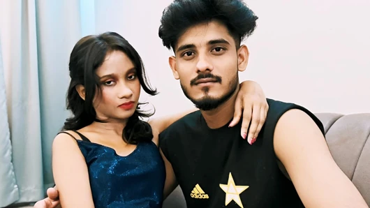Hintli desi üvey erkek kardeş sert sikişiyor .. En iyi Hintli sert sikiş porno videosu
