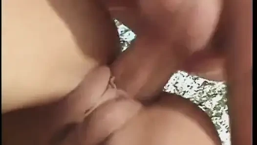 Hatun iki adamla sikişmek zorunda olsa bile ünlü olmak için her şeyi yapar