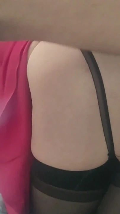 Götümü sikme! Acıtıyor! Büyük götlü olgun orta yaşlı seksi kadın anal dölleniyor | Klip 1