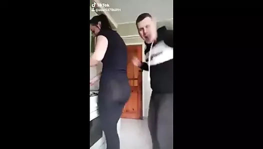 Popüler Polonyalı youtuber cadı milcia ile harika vakit geçiriyor