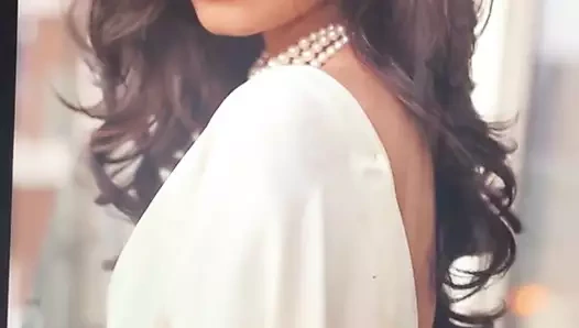 Dusky kaltak malavika mohanan inilti haraç 1