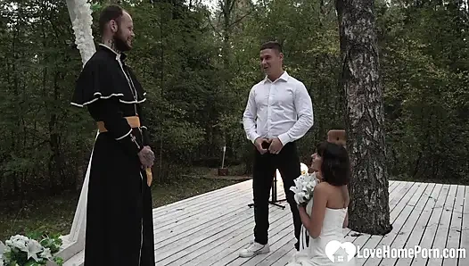 Rahip karımı sikiyor