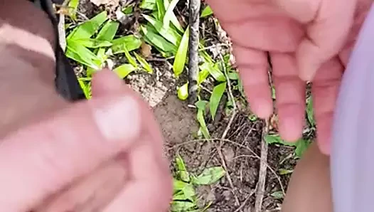 Külot ve kedi üzerinde boşalmak