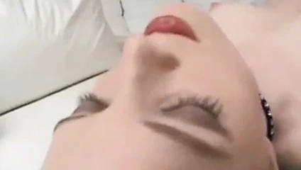 siyah strapon için lezbiyen delikler