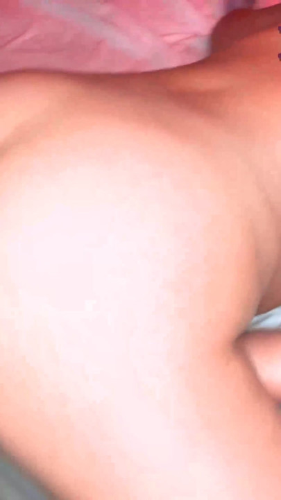 Noelitta'nın ilk kaydı, seksi seviyor ve 19 yaşında ve götten her şeyi tercih ediyor | Klip 1