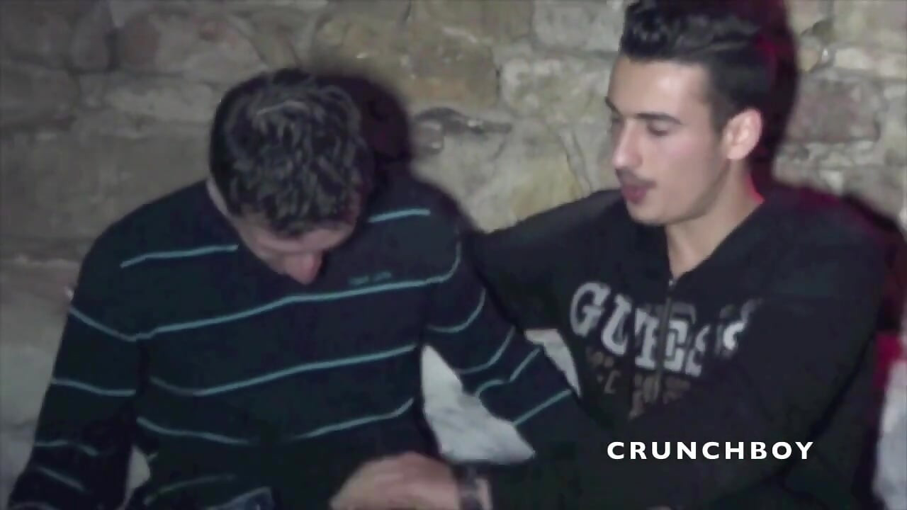 Amir seksi Arap ilk kez friniği tarafından sikiliyor