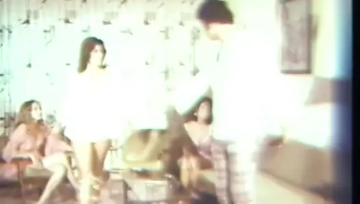 Klasik kıllı amcık yalama