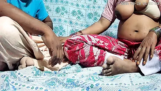 Hintli öğretmen ve öğrenci yatak odasında seks yapıyor 29655