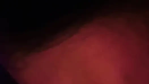 Evli bir kadına mastürbasyon yapıyor