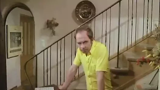 BIENENSTICH IM LIEBESNEST