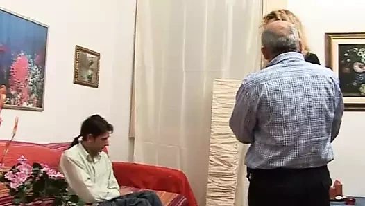 GIOVANI TROIE DI SANI PRINCIPI - Episode 2