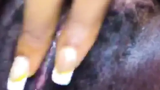Güzel Roselee canlı bir videoda kendine dokunuyor viral