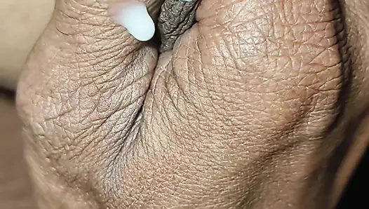 Erkek kardeş kız kardeşini mutfakta sikiyor