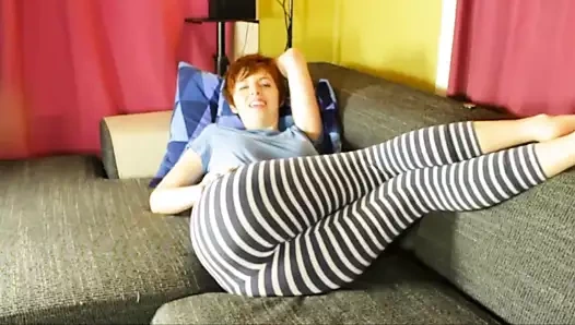 Dar striptizli taytlı seksi osuruklar