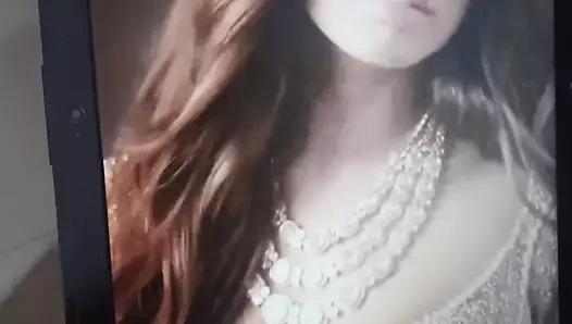 Shraddha kapoor boşalma banyosu