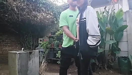 Nneighbours izleyesin diye karımı çeşmede sikiyorum