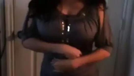 Busty olgun latina kayıtlı soyunma