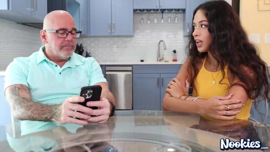 Luxe la fox annesinin adamla sikişiyor - nookies