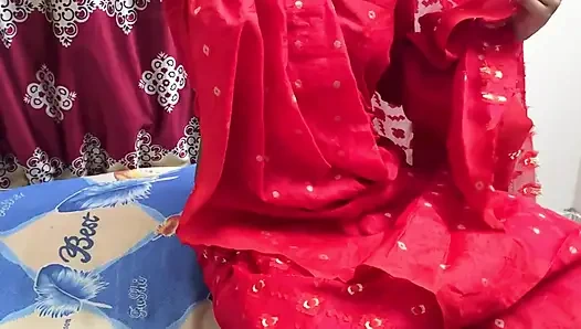 Seksi üvey annemi siktim, odamda sert sikişiyorum