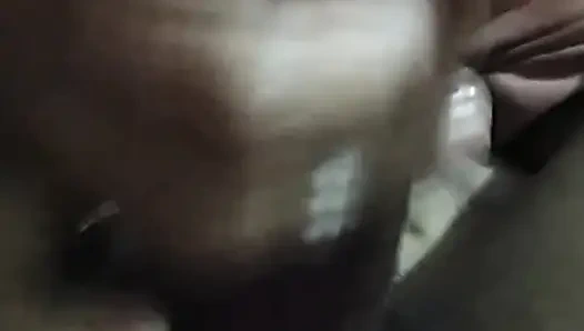 Bir komşus un karısı binmek istiyor