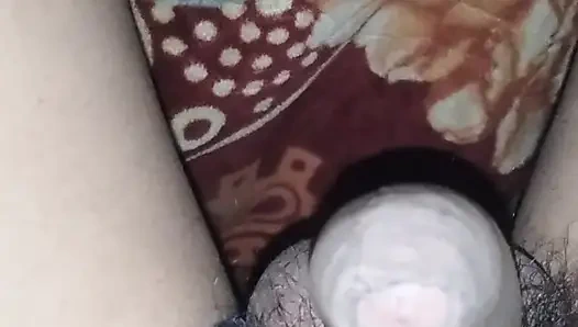 Karım görüntülü görüşme hizmeti Hintçe ses sağlıyor