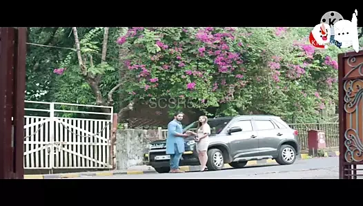 Seksi ve mükemmel desi kadın zengin adam tarafından becerdin almak istiyor