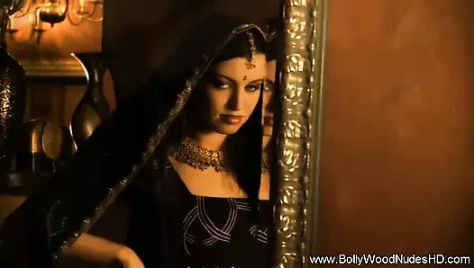 Şimdi seni düşünüyor