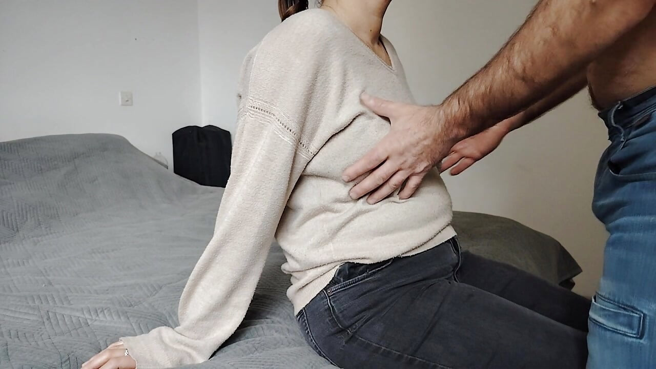 I find my best friend blindfolded and I enjoy it and fuck her