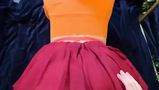 Velma büyük bir sürpriz alıyor ve damlayan dölle terk etti