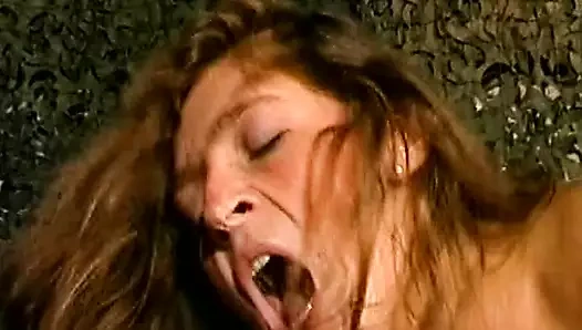 Sürtük ile güzel büyük göğüsler seviyor büyük sert horoz sc 3