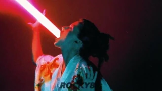 Kylie g string tanrıça küvet mükemmel eşek yanakları