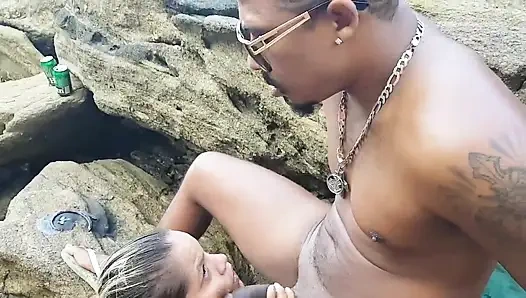 Amacım catra'nın yarağını emmekti