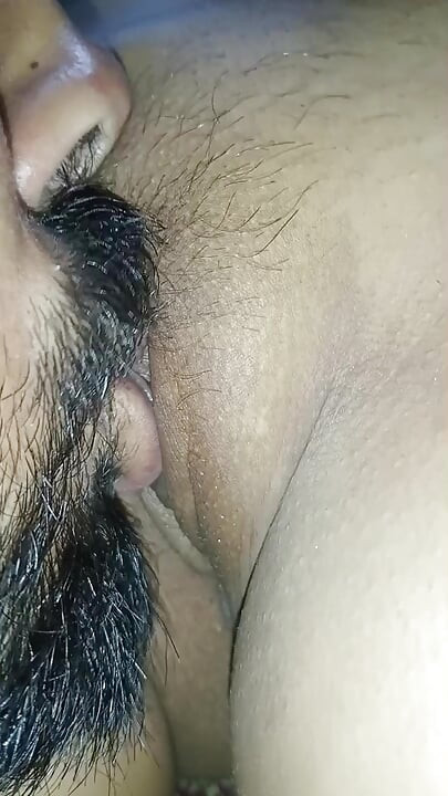 Hintli bakire evli kadın yakın çekim seks videosu Hintli kız.